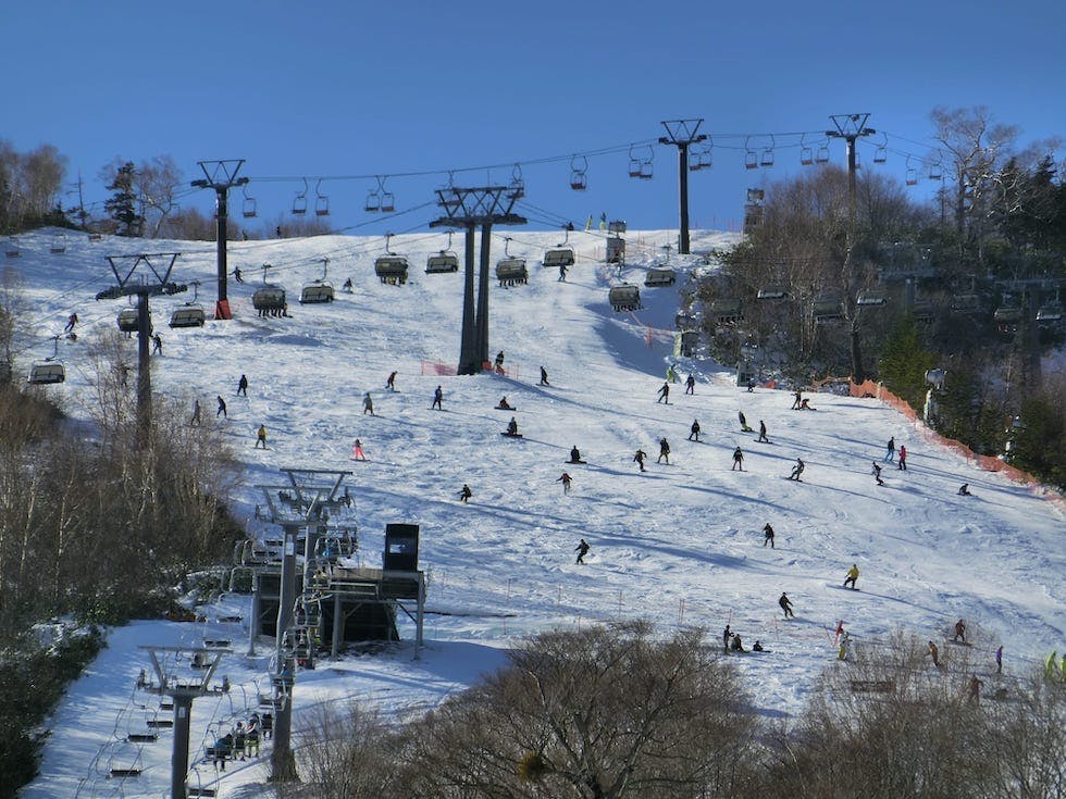 雪が舞うラジウム泉、銀のあしあと♪ ～栃尾又温泉・自在館 | 自分をさまよい、世界を彷徨う、コアジャーニーマガジン