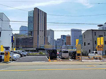 タイムズ梅田茶屋町（立体）（大阪府大阪市北区茶屋町1）の時間貸駐車場・満車/空車・料金情報 ｜タイムズ駐車場検索