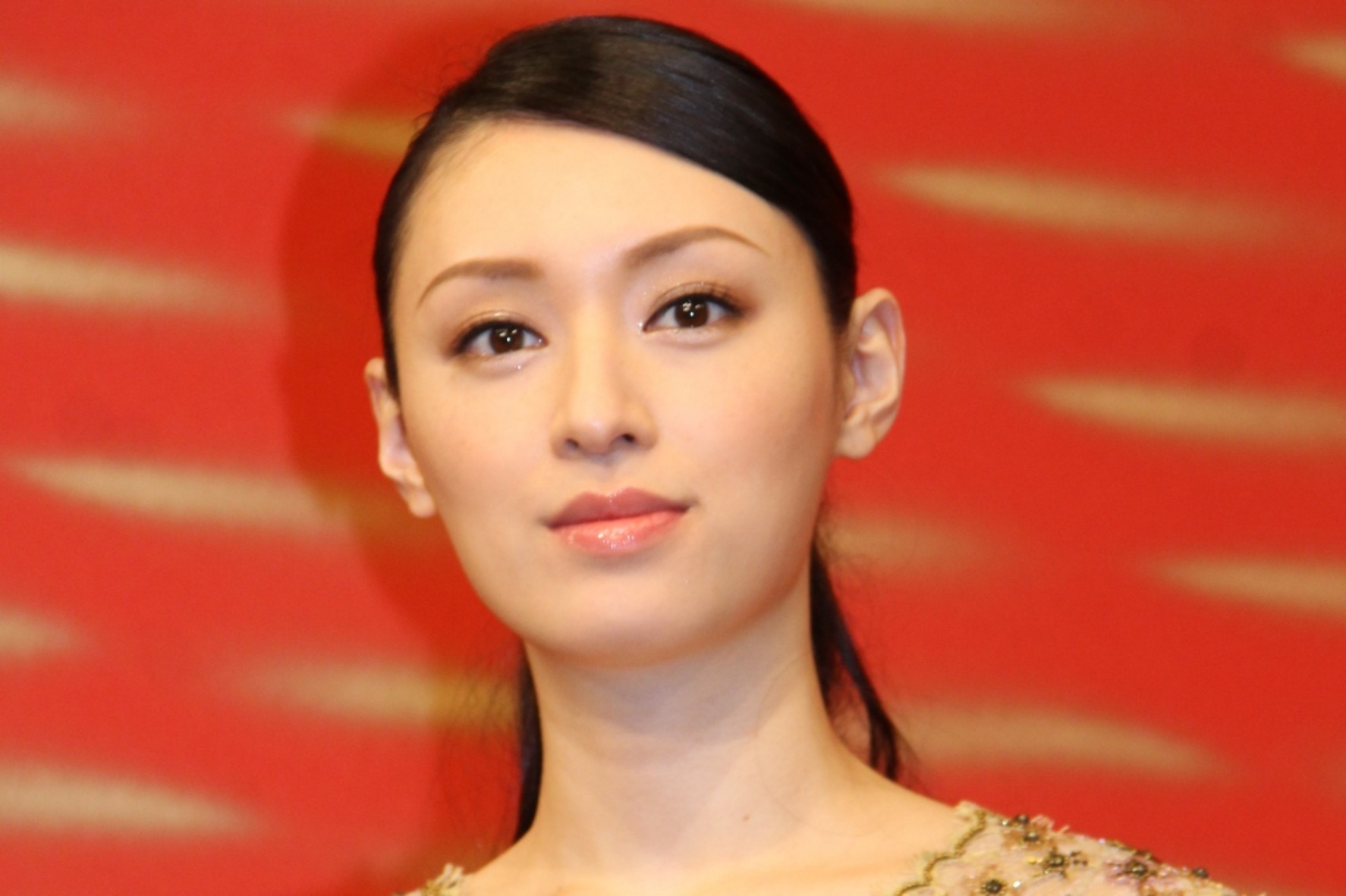 【前編】謎の国際派女優・藤本ルナに眉村ちあきが迫る！スペシャル対談　〜女子トーク編〜