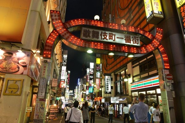 日本最大的红灯区：山口组红灯区，日本最好看的姑娘都在这里