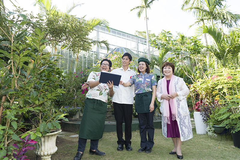 仏教とお笑いの共演！吉本芸人とユニークな僧侶たちが贈る、ご機嫌な一日。京都・本山佛光寺で『ごえんさんエキスポ2024』を開催！ |  真宗教団連合のプレスリリース