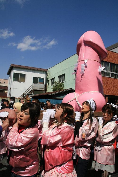 世界で一番盛り上がるのは何祭り？～狂乱のかなまら祭りin川崎』川崎(神奈川県)の旅行記・ブログ by どんぴさん【フォートラベル】