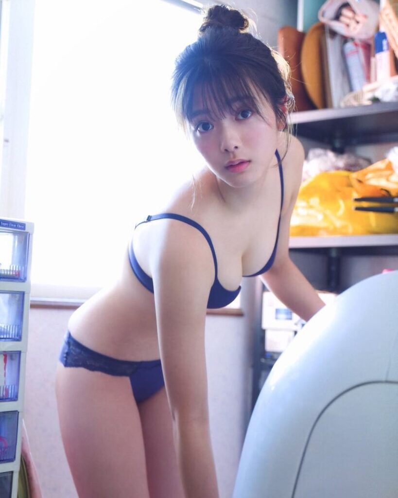 坂道系のグループにいそうなS級美女がおっぱいと股間を触られまくってます｜PALPIS（パルピス）