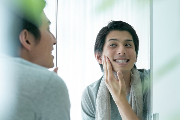 男性向けホワイトニング – 東京ホワイトホワイトビューティー