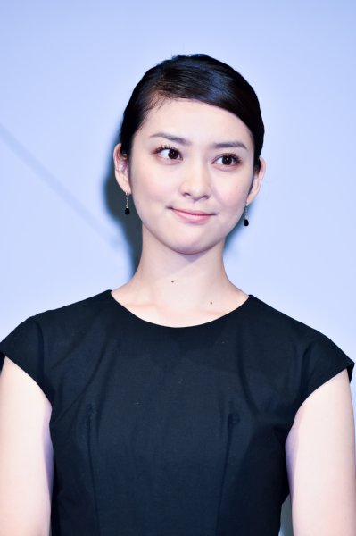 福原遥にNHKバブル到来！ 朝ドラヒロインに続き“山Pドラマ”にも抜擢 - アサ芸Biz