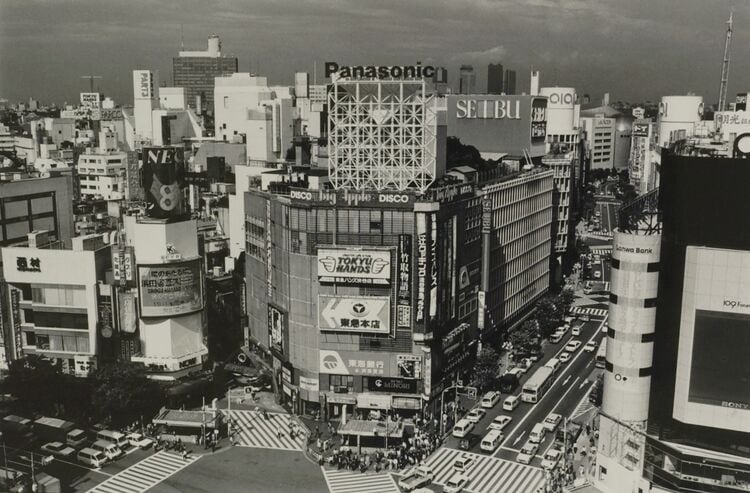 そーいえば、12月頃から渋谷センター街をジャックしてました！ まだあるのかな？多分ある！ センター街にたくさん自分の写真が、、、貴重な経験🥲 #渋谷 センター街