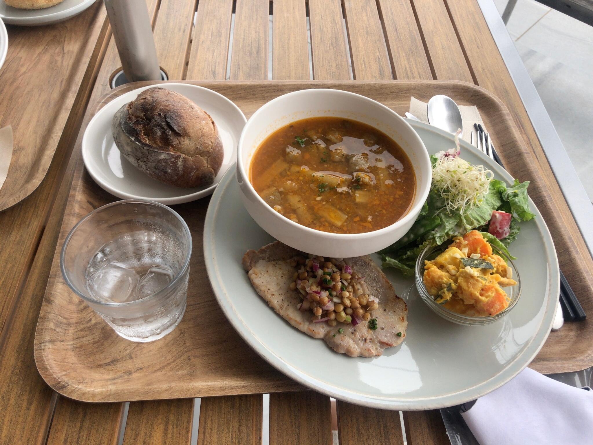 KOSO CAFE colline 緑と暮らし│和歌山市カフェ 下津のcollineさん二号店