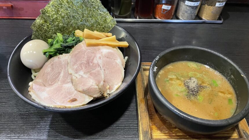 メニュー : つけ麺 らー麺 ばんしゃ