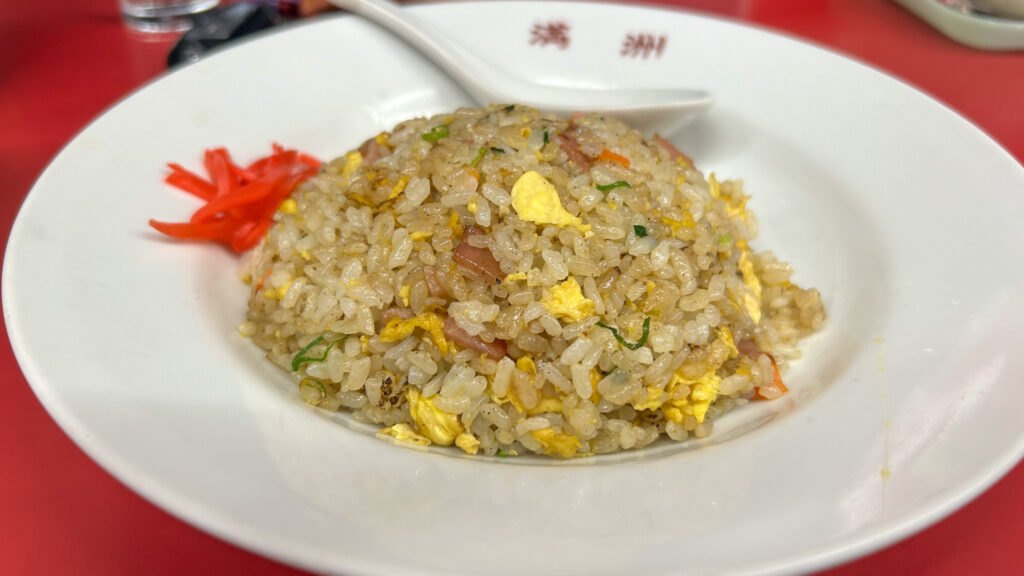 【大食いチャレンジ】デカ盛り焼きめしと背徳の中華そばを爆食い！新福菜館 KiKi京橋店