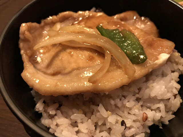 春日の美味しい焼き鳥ともつ鍋の店｜春日原の老舗居酒屋ウエスタン