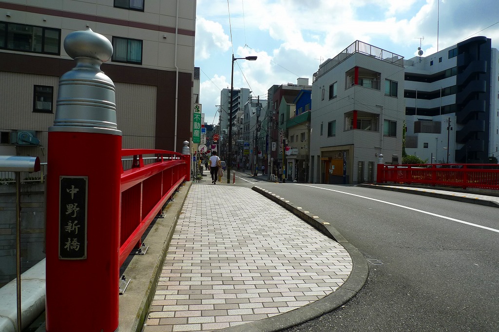 今日の散歩は中野本町、中野新橋の界隈（中野区）・神田川の背景が高層ビル群! - kaching（徒歩ing）