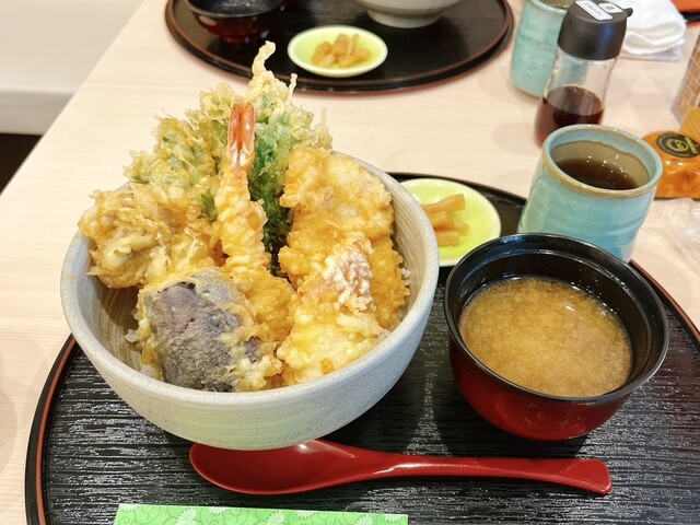 ゴリ/大阪グルメ | 【白花咲々@新鎌ヶ谷】 ランチの天丼は550円！コスパ最強居酒屋ランチ