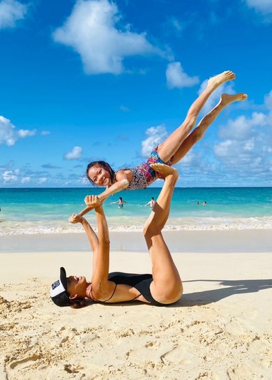 写真】夫は秋山成勲！日本人モデルSHIHO、娘と美しい素肌2SHOT「サランちゃんこんなに大きく…」｜スポーツソウル日本版