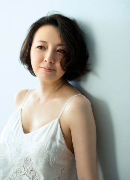 アイドルスクール水着 高橋由美子 三田寛子 #かわいい#80年代#90年代#おっぱい谷間#美尻#プリケツ#食い込み尻#尻ワレメ 切り抜き1p