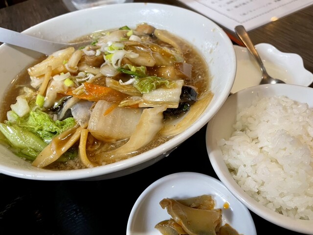 個室中華×無制限食べ飲み放題 香巴拉（シャンバラ）関内店 -