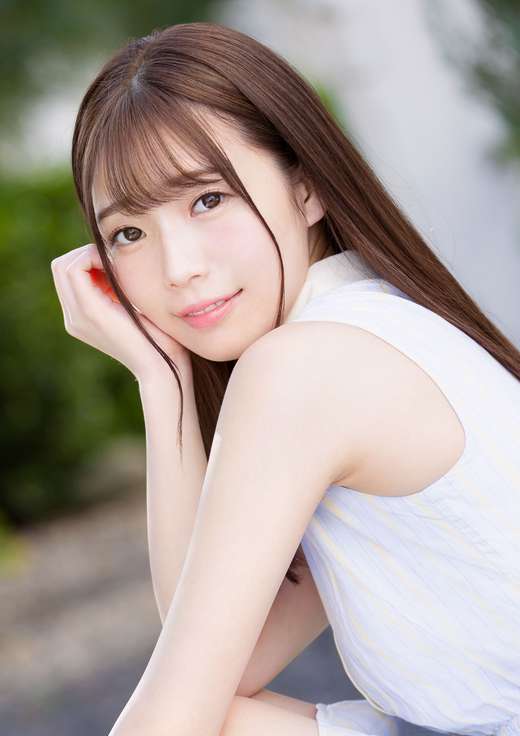 楽天ブックス: 【数量限定】新人AVDebut AV女優「本多由奈」本名「伊藤あすか」23歳  直穿きパンティ（Tバック含む）1枚＆着用証拠チェキ1枚のセット