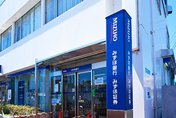 西武フィットネス emifit 鷺ノ宮店｜事例｜店舗内装・店舗デザイン｜店舗内装・店舗デザインならアディスミューズ