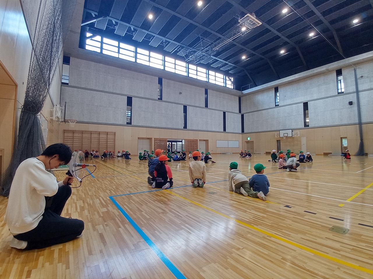 札幌市立中の島小学校 図書室 – キハラ株式会社：図書館用品 図書館家具