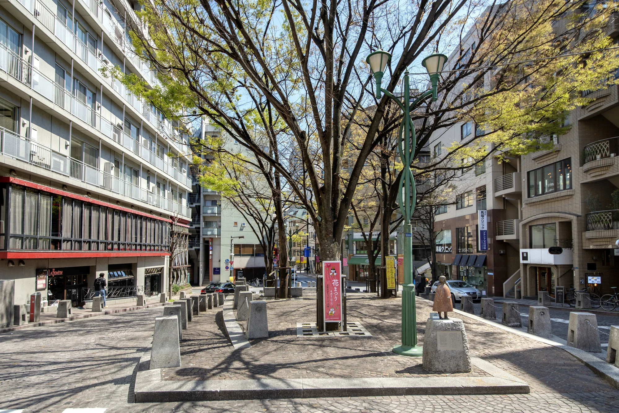 メガロスルフレ麻布十番 / 東京都港区 /