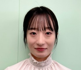 エントリーNo.1 文学部芸術学科2年の田中真由(たなか 