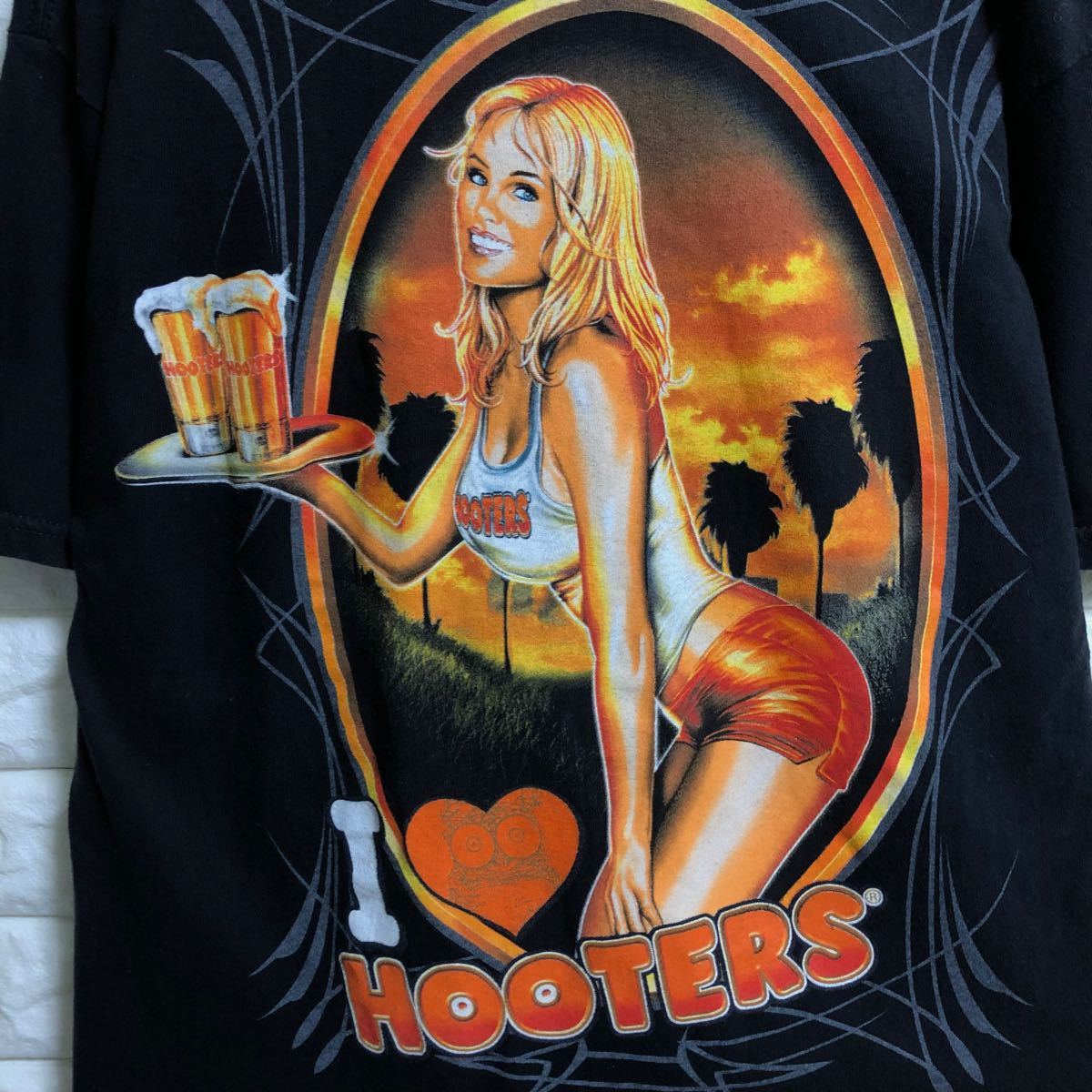 【HOOTERS】フーターズホワイトTシャツ　2XLサイズ　エロTギャルT