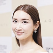 紗栄子、現代女性が抱く“なりたい自分”を5変化で表現｜「マイナビウーマン」