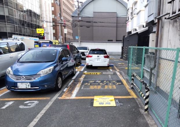 タイムズ梅田角田町（大阪府大阪市北区角田町7）の時間貸駐車場・満車/空車・料金情報 ｜タイムズ駐車場検索