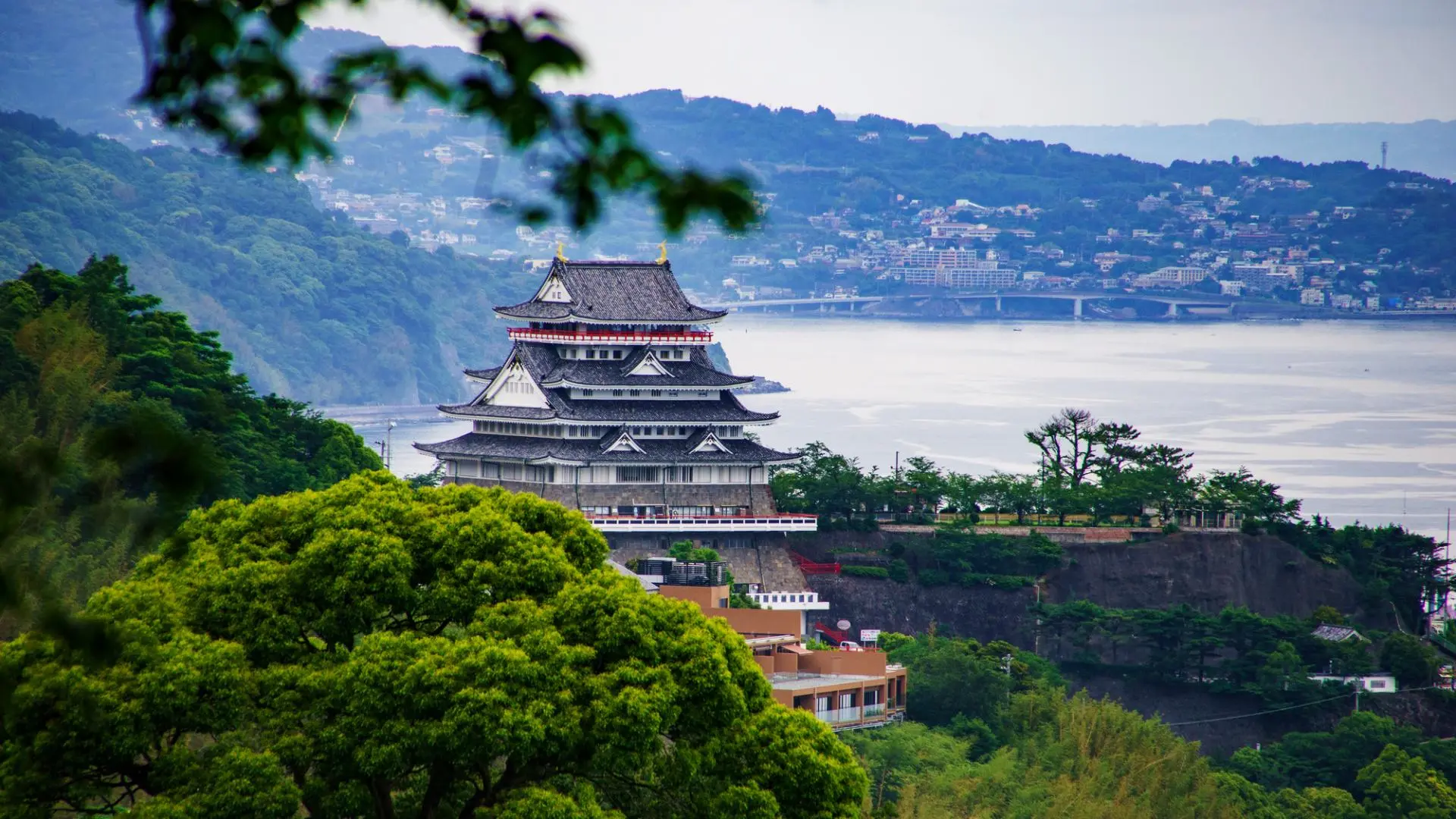 欧羅巴館 ガラスの城 -