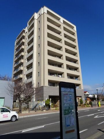 佐賀県唐津市 お菓子の蔵 鶴丸「唐津焼陶片せんべい」《福田里香の民芸お菓子巡礼》