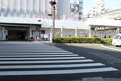 出会い喫茶をお探しなら東京・池袋・大阪（梅田・難波・なんば）・神戸（三宮）に店舗のあるe51.jpへ