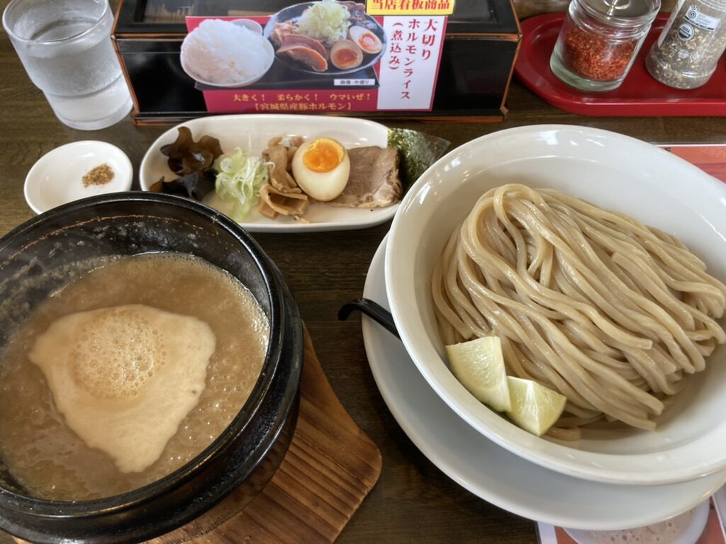 金山「麺屋 ふたたび」が進化！昆布水つけ麺と麺が選べる2種のラーメン | リビング名古屋Web