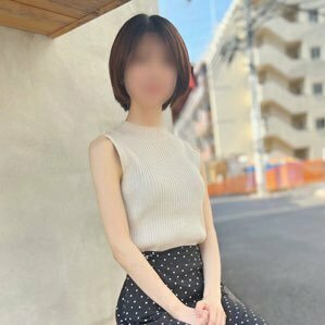 後呂有紗アナのカメラ目線ペッパーミルパフォーマンスが痴女の両手コキ責め | エッチな写真