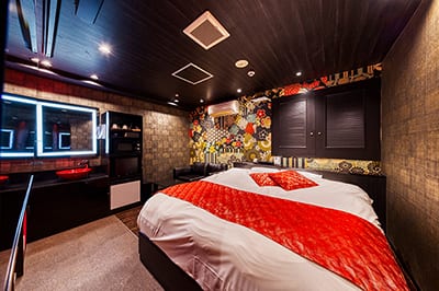 16 Best Love Hotels