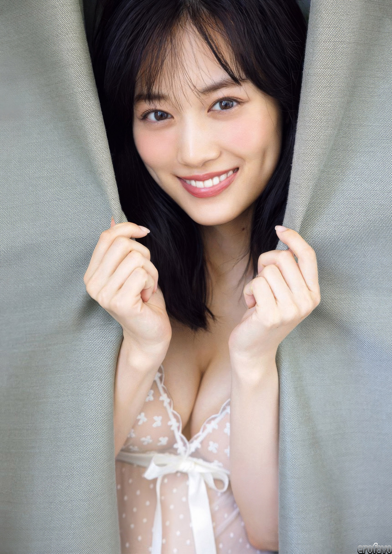 山下美月 ナチュラルエロい水着＆生脚のエロ画像565枚！