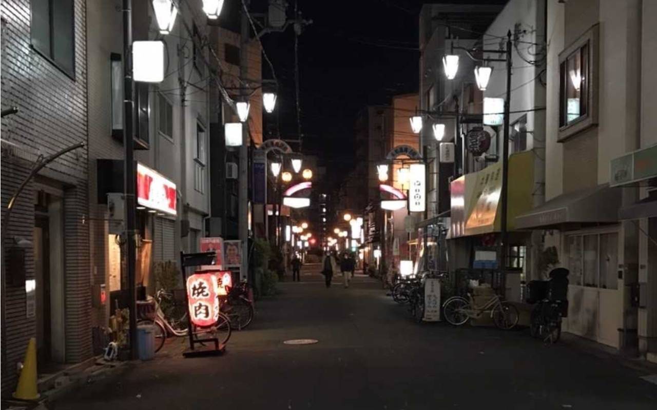 大阪・飛田新地 早朝撮影 今回は飛田会館にて、飛田の早朝と深夜の撮影、SNS・メディア関連への掲載許可をいただくことができました。